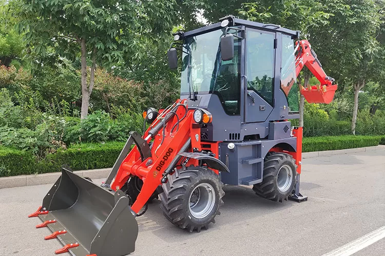 Steel Track vs Rubber Track: Making the Right Choice for Your Excavator or Mini Excavator