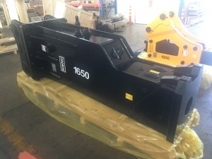 Bonovo Equipment Sales | Hydraulic silenced type breaker hammer and spare parts for excavator
